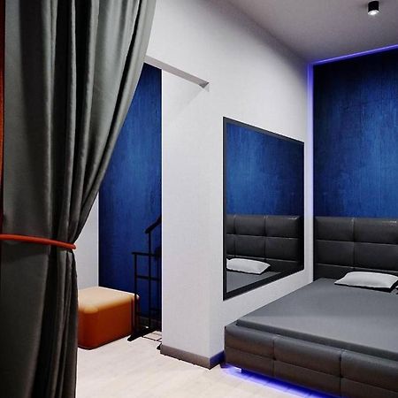 Relax Mini Hotel Jindrisska Praag Buitenkant foto