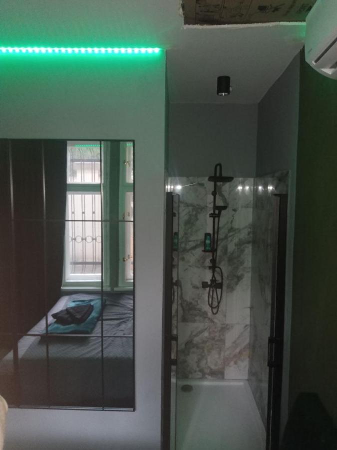 Relax Mini Hotel Jindrisska Praag Buitenkant foto